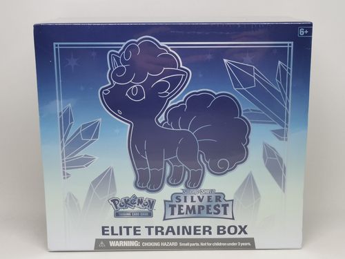 Pokémon SWSH12 Silberne Sturmwinde Trainerbox Englisch
